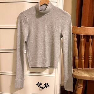 NWT American Eagle Outfitters Gray Long Sleeve Top